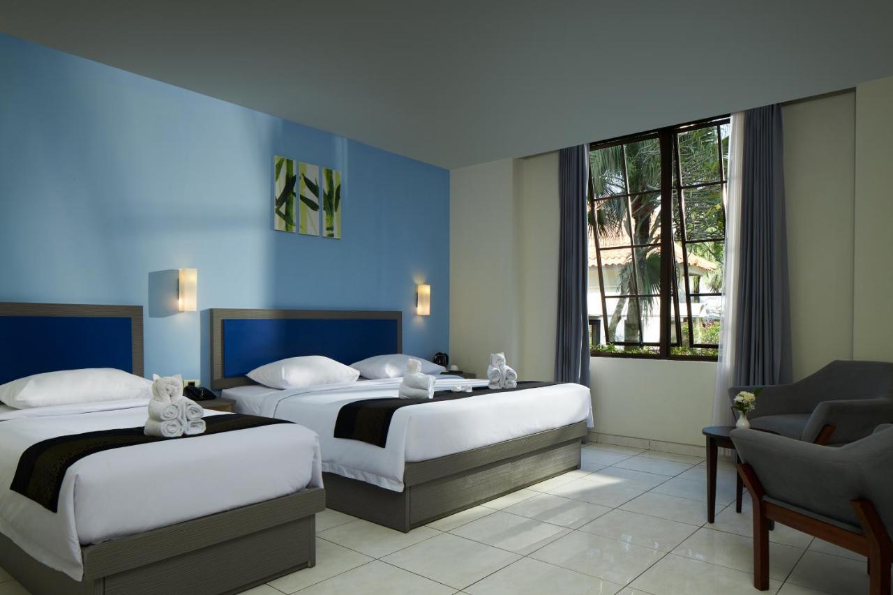 El Hotel Malang Exterior foto