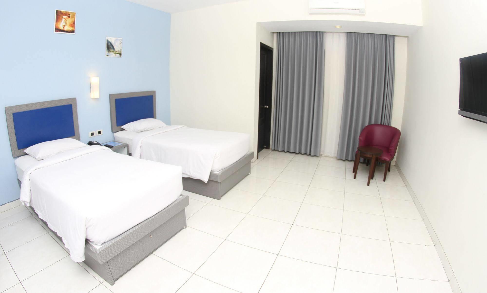El Hotel Malang Exterior foto