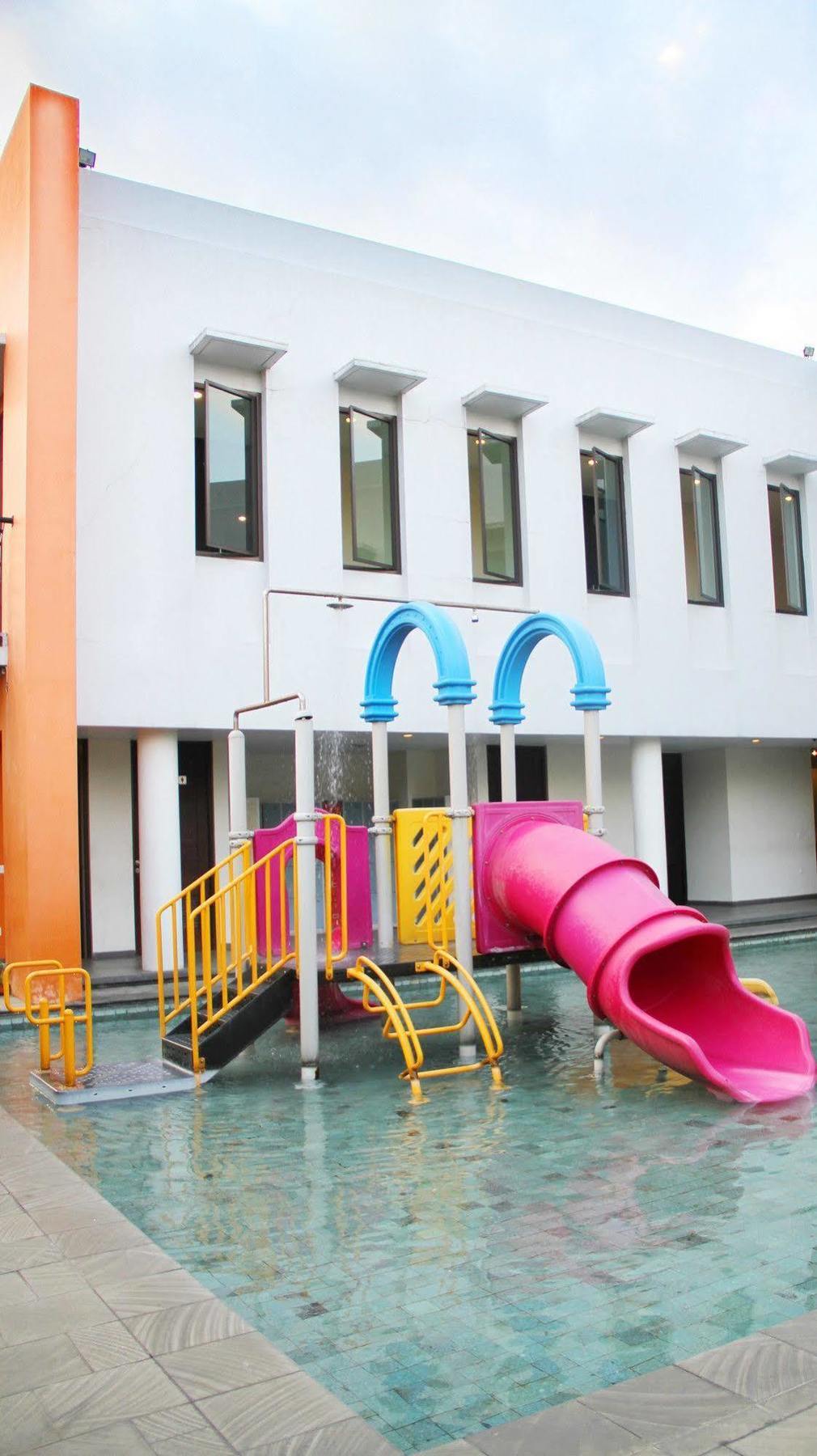 El Hotel Malang Exterior foto